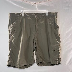 Mountain Khakis Men’s Cargo Shirts -  Green/tan - Size 44